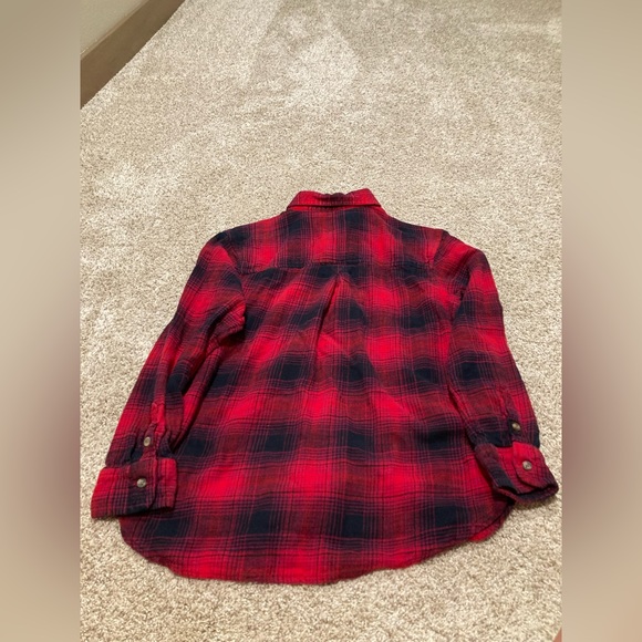 Women American eagle long sleeve button up collar plaid flannel shirt red black - Picture 10 of 11
